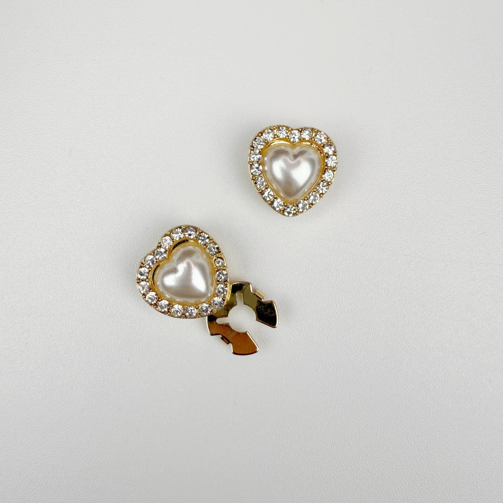 Pearl Heart Click Button Set