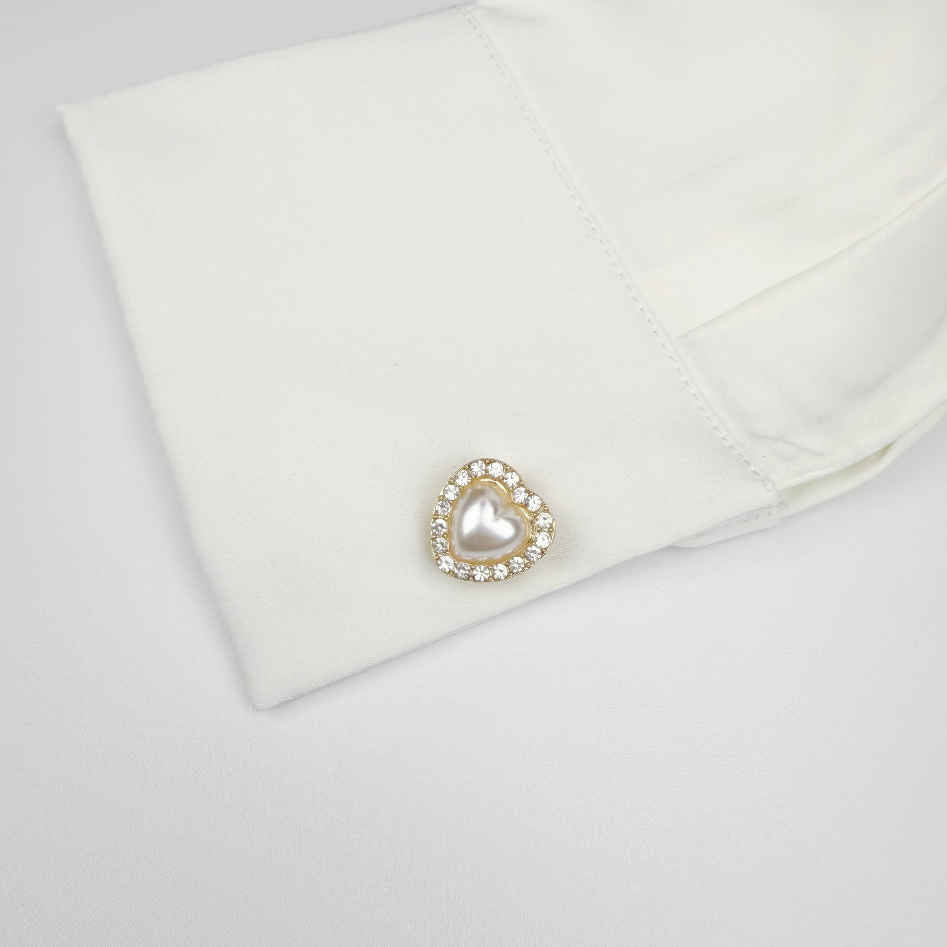 Pearl Heart Click Button Set
