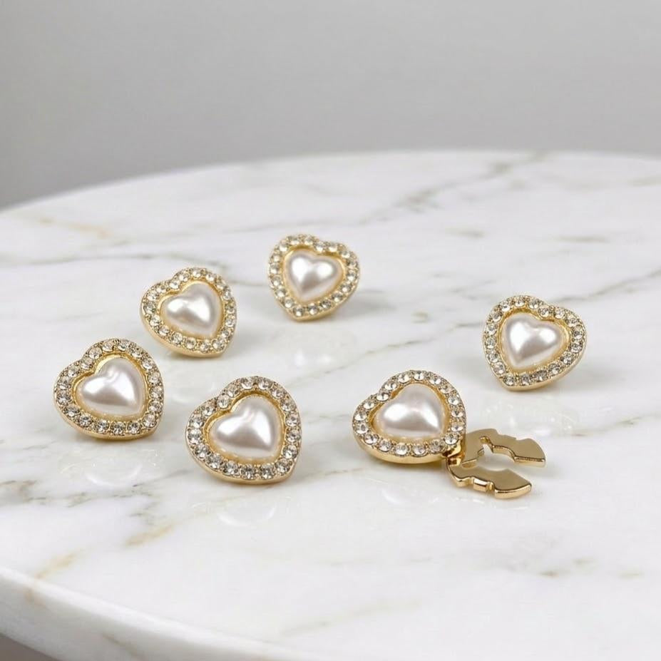 The Pearl Heart Button set - Set of 6