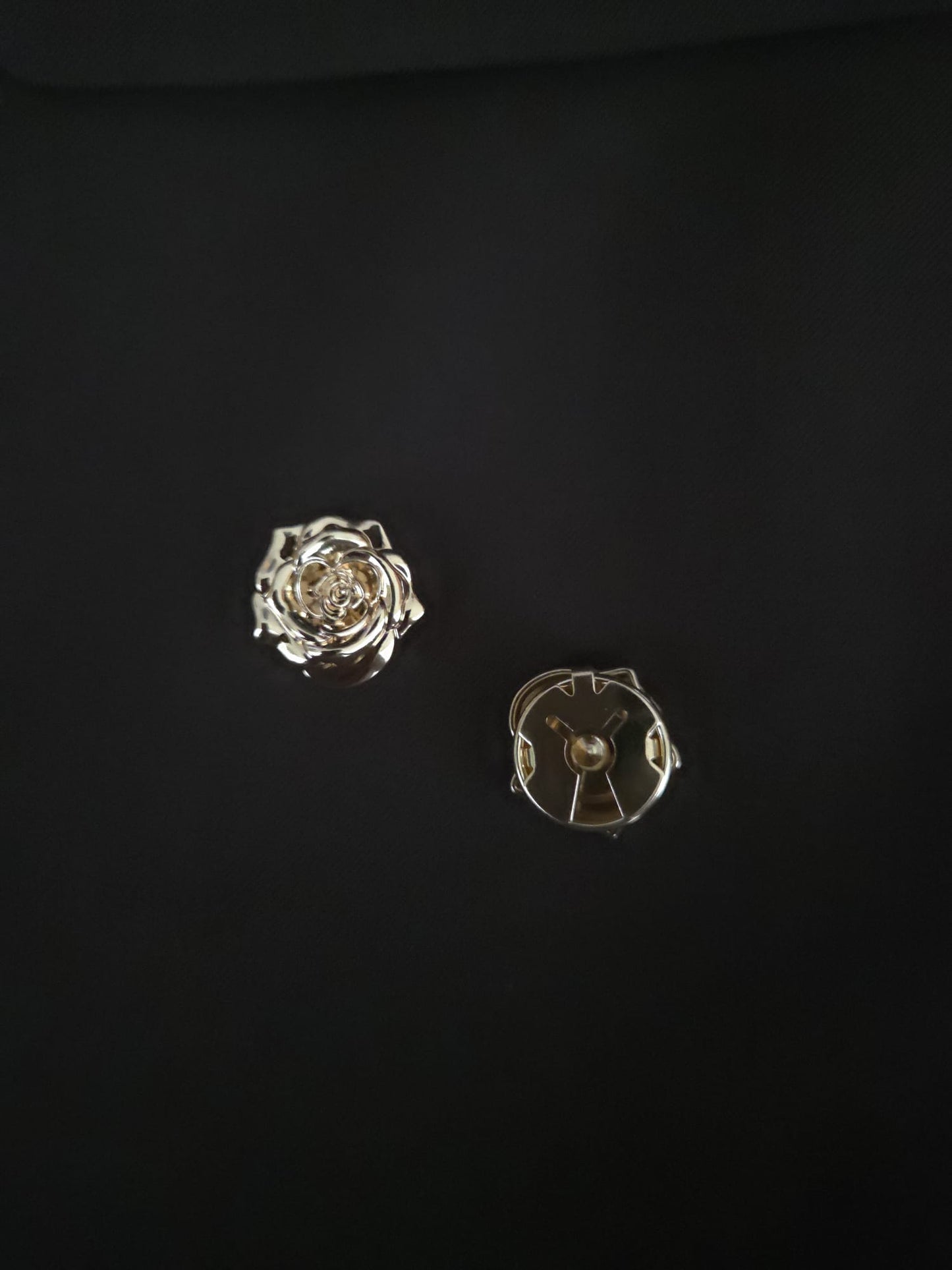 Lovely Gold Rose Buttons