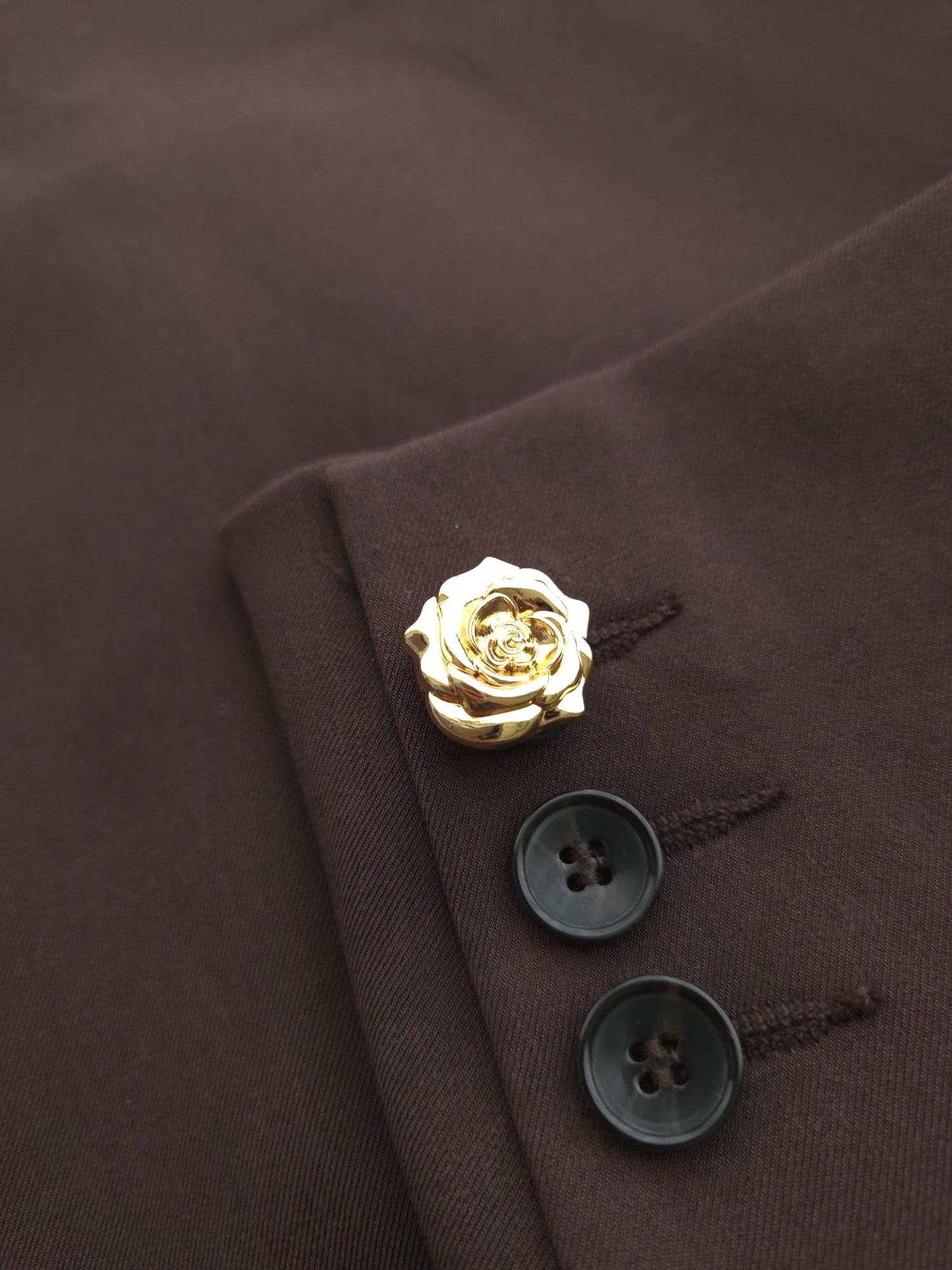Lovely Gold Rose Buttons
